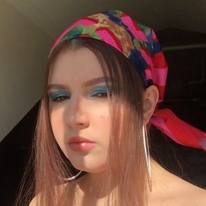 Meet your Posher, Alice